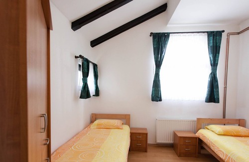 Josipdol Apartment | Comfortable and spacious apartment with terrace Josipdol, Gorski kotar (A-14304-a)