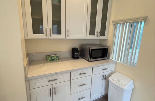 Rowland Heights House | Comfortable and Cozy Guest House - Independent Entry - Master Bedroom Setting