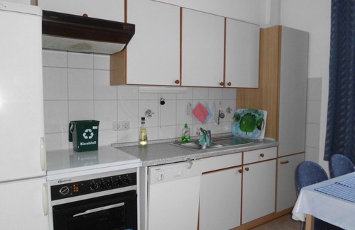 Roddan Apartment | Comfortable apartment for 2 pers. + Child in a renovated monument with a four-sided courtyard