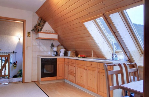 Effelder-Rauenstein Apartment | Comfortable apartment with panoramic views of the mountains and the countryside