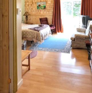 Sainte-Angele-de-Merici Apartment | Comfortable apartment Sainte-Angèle-de-Mérici 80 m² balcony!
