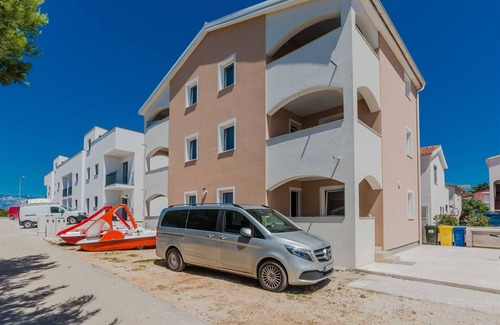 Vir Apartment | Comfortable apartment for 2-4 people | air conditioning, internet, grill |120 m from the sea