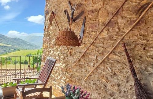 Ardanue Apartment | Comfortable apartment in Ardanué - 55 m² - Parking available