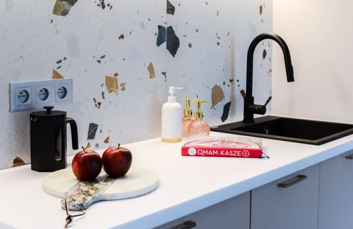 Praga Polnoc Apartment | Comfortable Bright Apartment near Metro