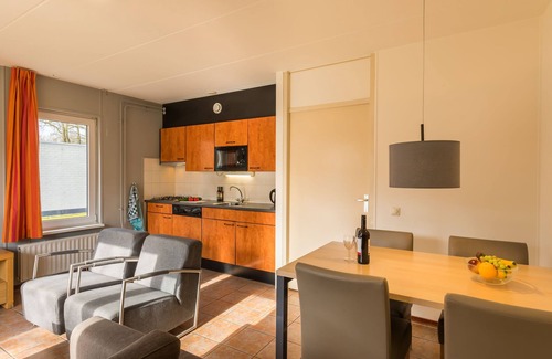 Borger House | Comfortable bungalow near Hunebedcentrum