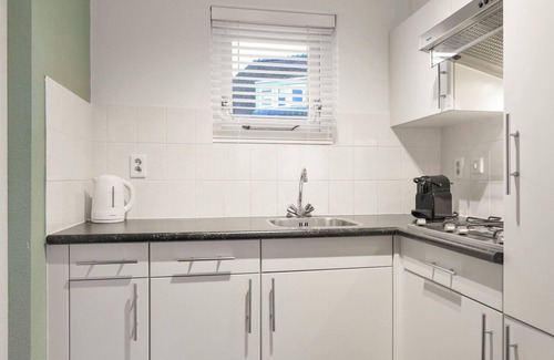 Midlaren Cottage | Comfortable bungalow for 6 persons