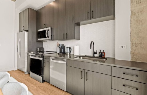 Channel District Apartment | Comfortable Channelside 1BR w/Great Perks