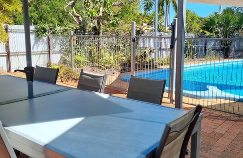 Tiwi House | Comfortable,clean,pet Friendly,great Entertainment Area,fantastic Pool