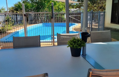 Tiwi House | Comfortable,clean,pet Friendly,great Entertainment Area,fantastic Pool