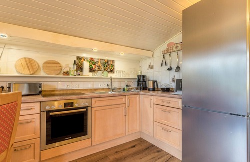 Bernau am Chiemsee Apartment | Comfortable and lovely one-room apartment with balcony, mountain view and Wi-Fi