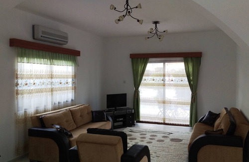 Bahceler Villa | Comfortable Holiday Villa close to Sea & Sandy Beach, Northern Cyprus. Fab!