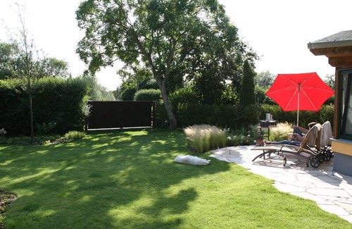 Neukalen House | Comfortable holiday home in McPom Peene Kummerower See