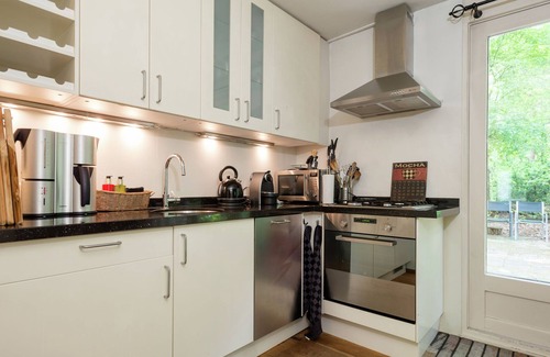 Municipality of Dalfsen House | Comfortable holiday home in a wooded area