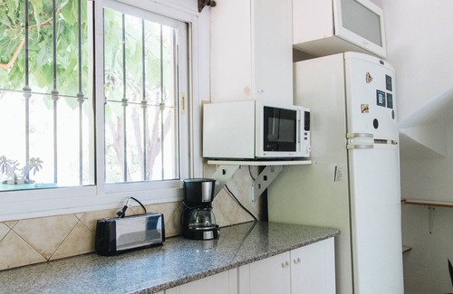Chacras de Coria House | Comfortable house with swimming pool and garden in warehouse area