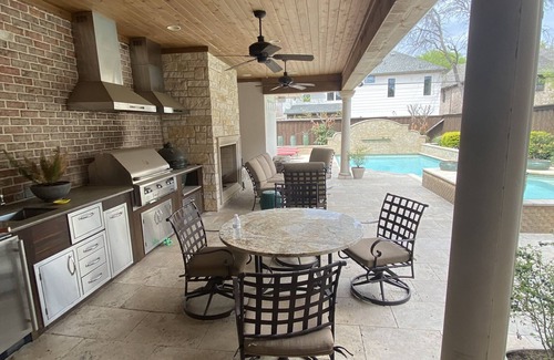 Park Cities House | Comfortable house with en-suite bathrooms, fast internet and great outdoor space