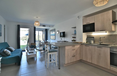 Cancale House | Comfortable house with a garden in Port-Mer, Cancale, 3 min walk from the beach