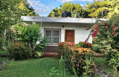 Moore Town Apartment | Comfortable Island Retreat, great spot 2 explore the area close to Long BayBeach
