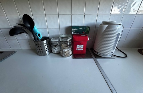 Sutton North Apartment | Comfortable Maisonette (Flat) in London