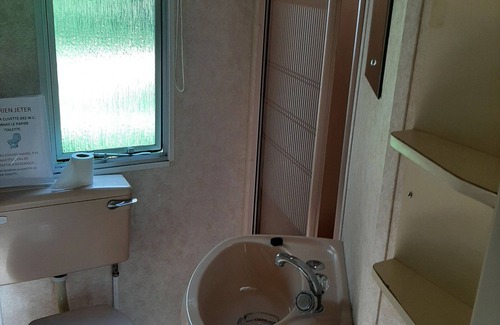 Payrac House | Comfortable mobile home in a quiet, natural campsite near rocamadour
