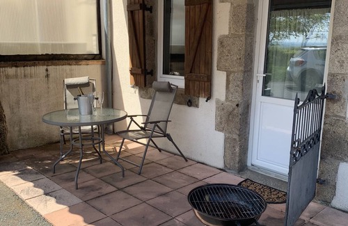 Trois-Fonds Apartment | Comfortable Quaint Studio Apartment, in Rural Location