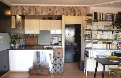 Chatelain Apartment | Comfortable studio with magnificent view