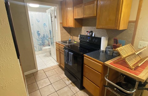 South Palm Park Neighborhood Association Apartment | Comfortable Studio in Downtown Lake Worth Beach