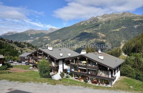 Grimentz Apartment | Comfortable studio on 2 levels for 2 to 4 people, living room with 1 divan bed, kitchen area with di