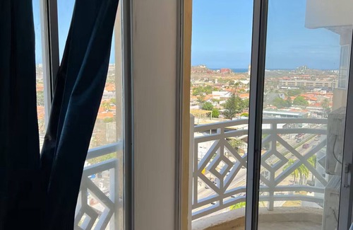 Margarita Island Apartment | Comfortable Suite. Close to the restaurants, bars and ice cream parlors area