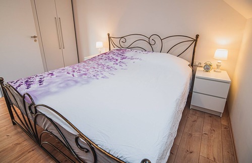Preddvor Apartment | Comfortable two bedroom apartment Rozalija - Lavanda