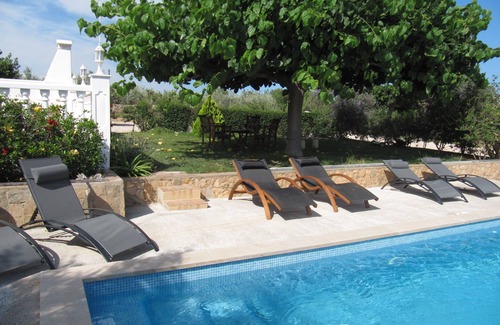 L'Ampolla Villa | Comfortable vacation villa with private pool, air conditioning and sea view