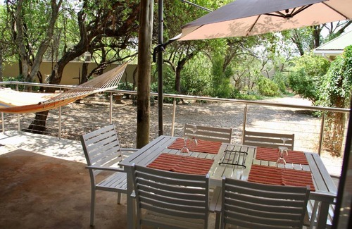 Hammanskraal Ski Chalet | Comfortable cottage in Big 5 Game Reserve