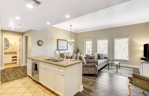 Lake Las Vegas Condo | COMFORTABLY ELEGANT 2 BR POOLSIDE CONDO IN MONTELAGO VILLAGE