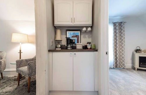 Elkhorn House | comfortably sleeps 10 guests
