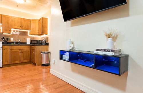 Bay Village Apartment | Comfy 1BR APT Heart of Downtown BOSTON Common Garden Chinatown Theater District!