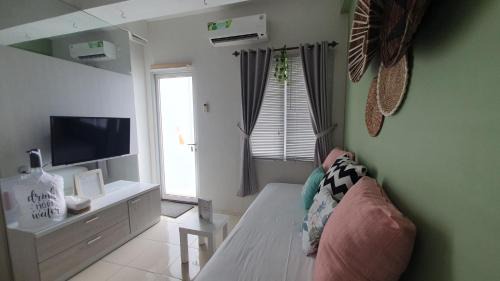 Surabaya Apartment | Comfy 2 Bedroom Apartmen Pavilion Permata Surabaya