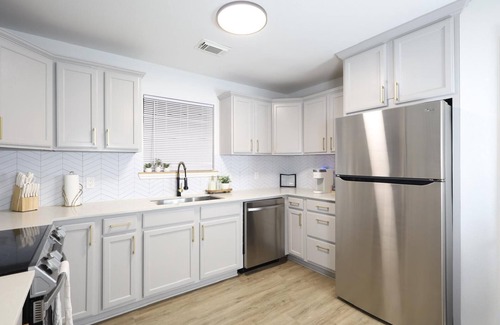 Sherman House | Comfy 2-bedroom townhome in Sherman, TX