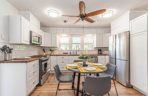 Schertz House | Comfy 4BR - The "Aero" in Schertz