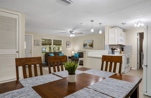 Orange Park House | Comfy 5 bedroom -2 bathroom house in Orange Park