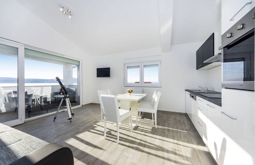 Sveti Petar Apartment | Comfy Apartment in Sveti Petar na Moru with Garden