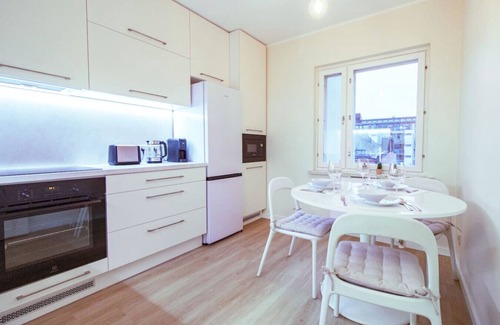 Alppiharju Apartment | Comfy City Spot | Close to Tripla Mall & Dining