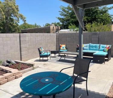 Ladera West House | Comfy, contemporary quiet retreat vacation home with views