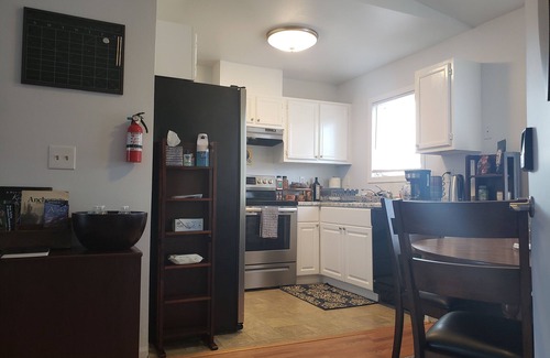 Northeast Anchorage Apartment | Comfy & Cozy Stay w/Mountain View Centrally Located 5 to 7 mins from everything
