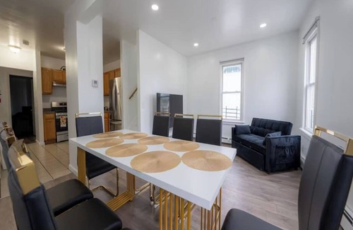 Passaic House | Comfy Family Home - Near NYC!