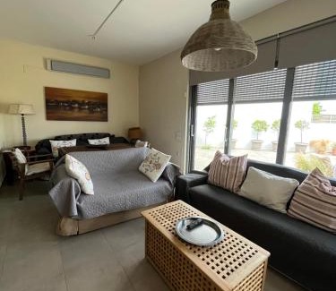 Kourouta House | Comfy Kourouta Apartment & Suite