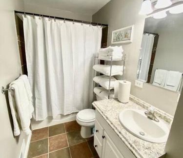 Pocatello House | Comfy Pocatello home-central to park and grocery