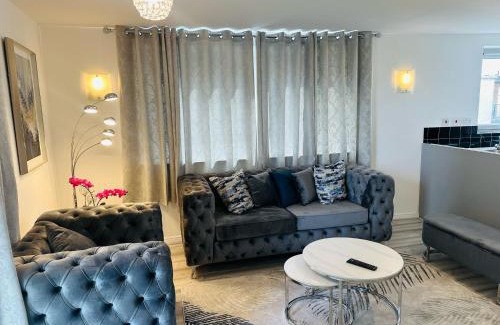 Clementswood Apartment | Comfy Stay - High Road Ilford