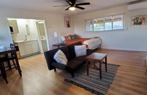 Rialto House | Comfy studio in Rialto
