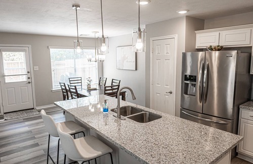 Alden Bridge House | 💎 Comfy Three Bedroom Condo 💎