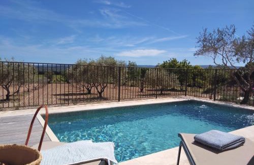 Joucas House | Comme un Dimanche, piscine privée avec jardin