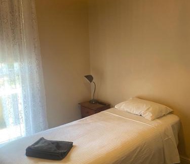 Camperdown Hotel | Commercial Hotel Camperdown